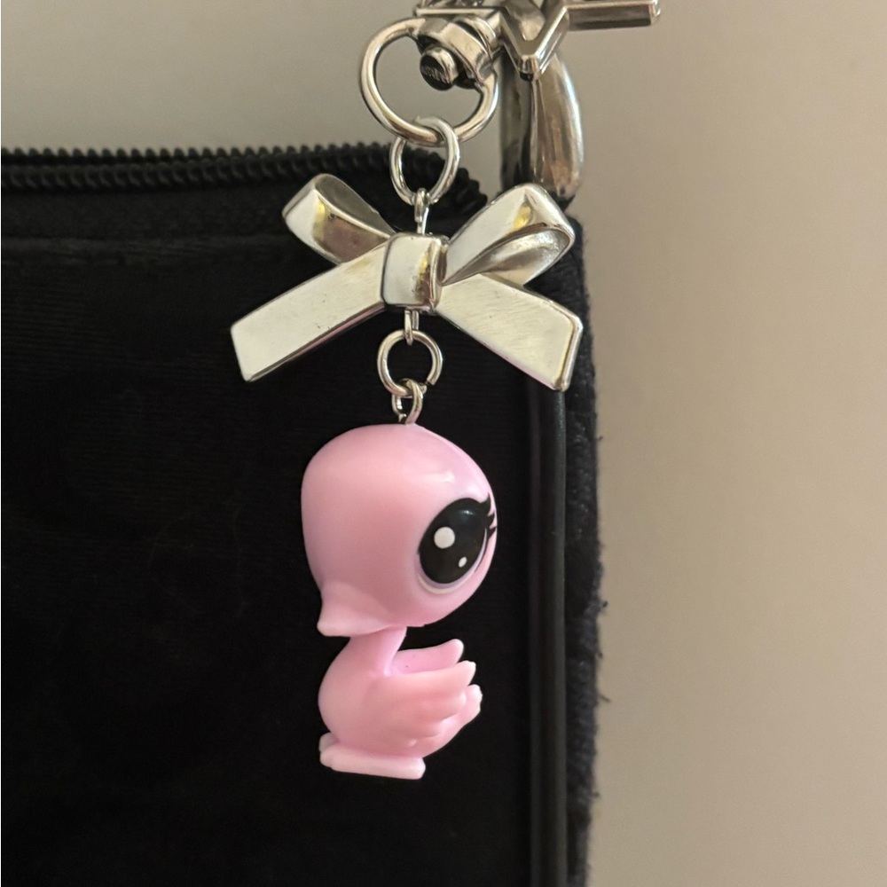 Littlest Pet Shop Pink Bird Charm with Silver Bow